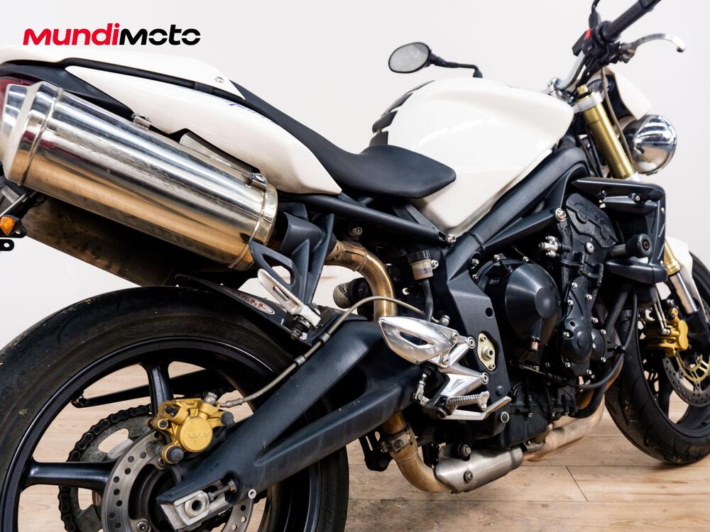 Triumph Street Triple (2013) (4)