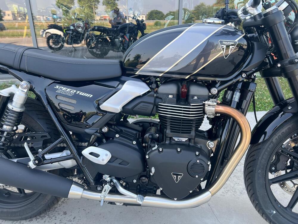 Triumph Speed Twin 900 (2025 - 26) (5)