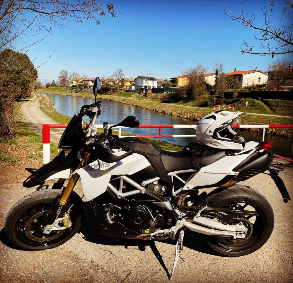 Aprilia Dorsoduro 1200 (2010 - 11)