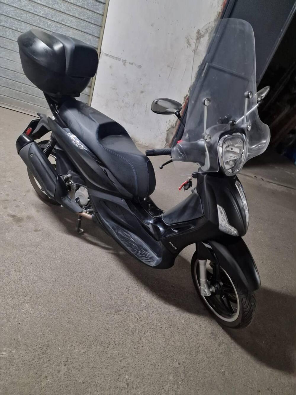 Piaggio Beverly 350 Police ABS-ASR (2018 - 20) (7)