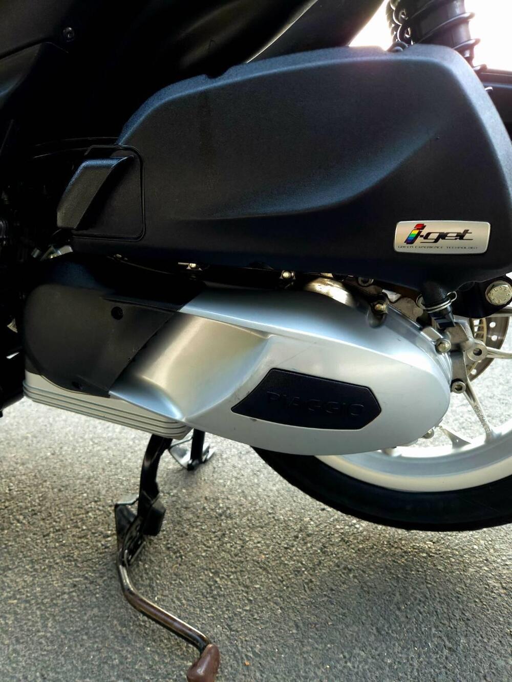 Piaggio Medley 125 ABS (2016 - 19) (15)