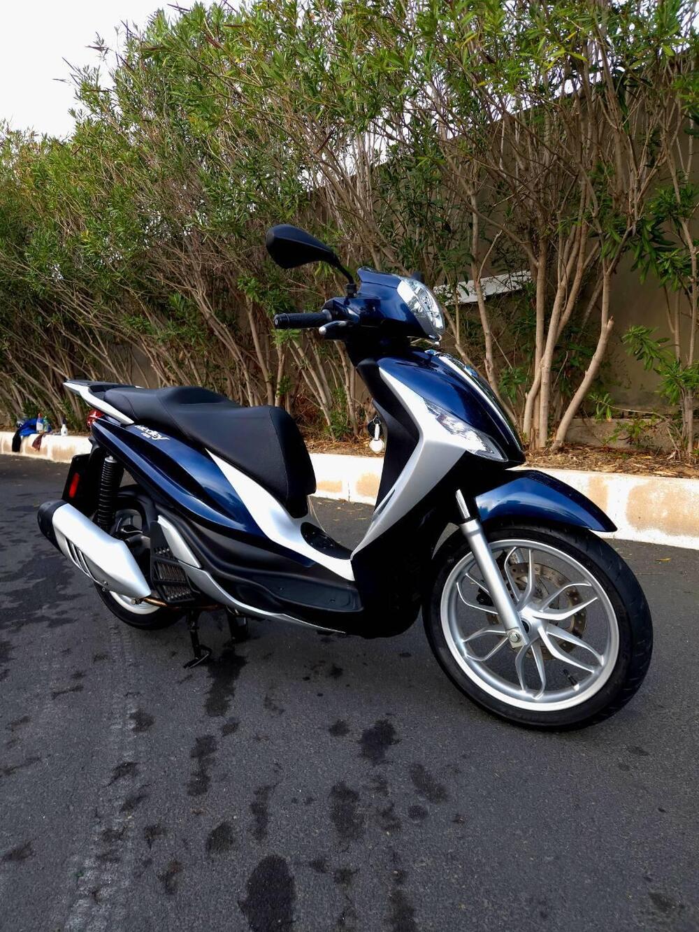 Piaggio Medley 125 ABS (2016 - 19) (3)