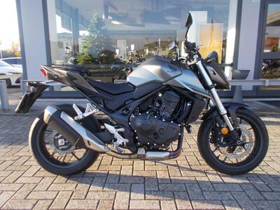 Honda CB 750 Hornet (2025) usata