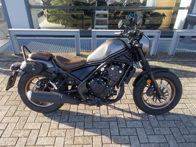 Honda CMX 500 Rebel + Special Edition (2025) usata