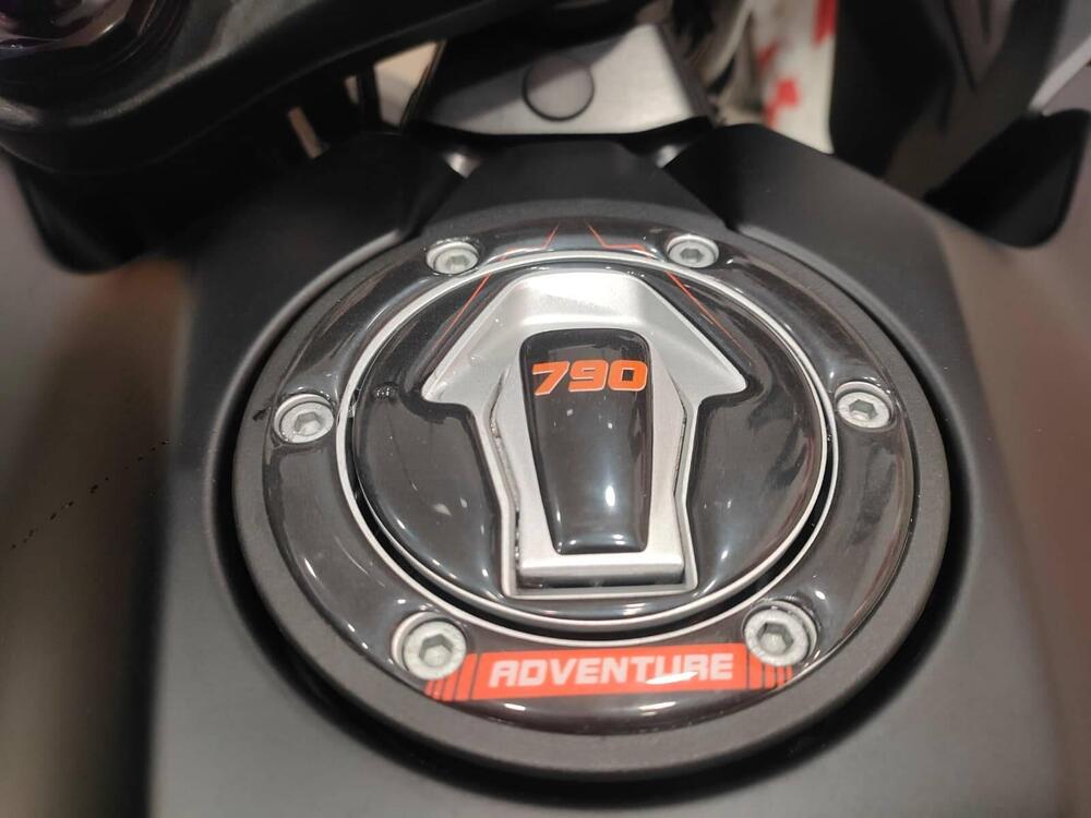 KTM 790 Adventure (2023 - 24) (4)