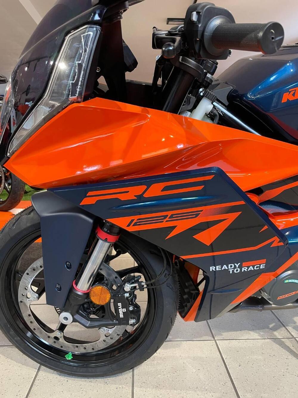KTM RC 125 (2022 - 26) (4)