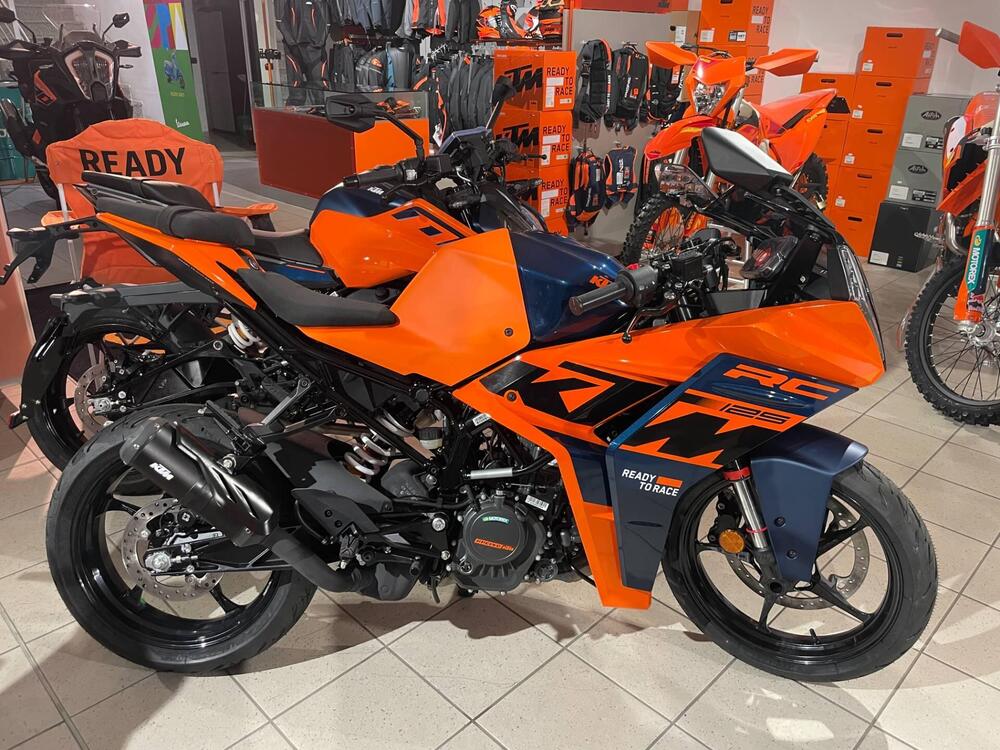 KTM RC 125 (2022 - 26) (4)