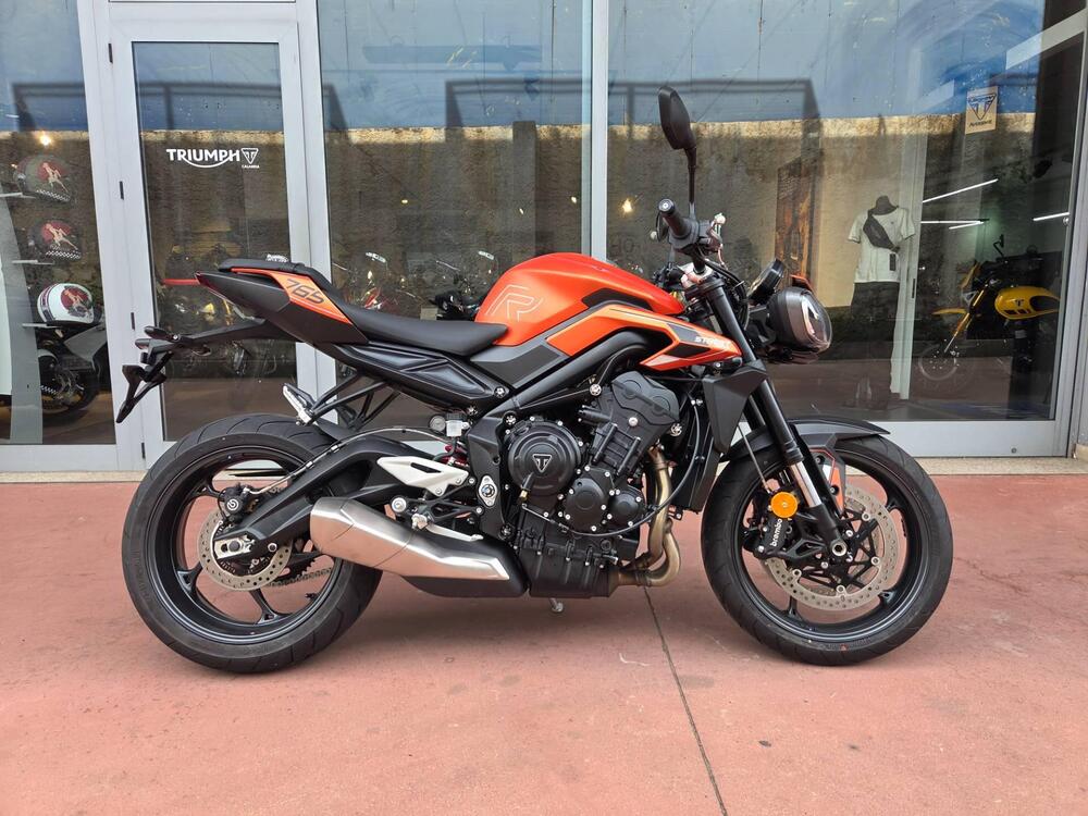 Triumph Street Triple 765 R (2023 - 26) (3)