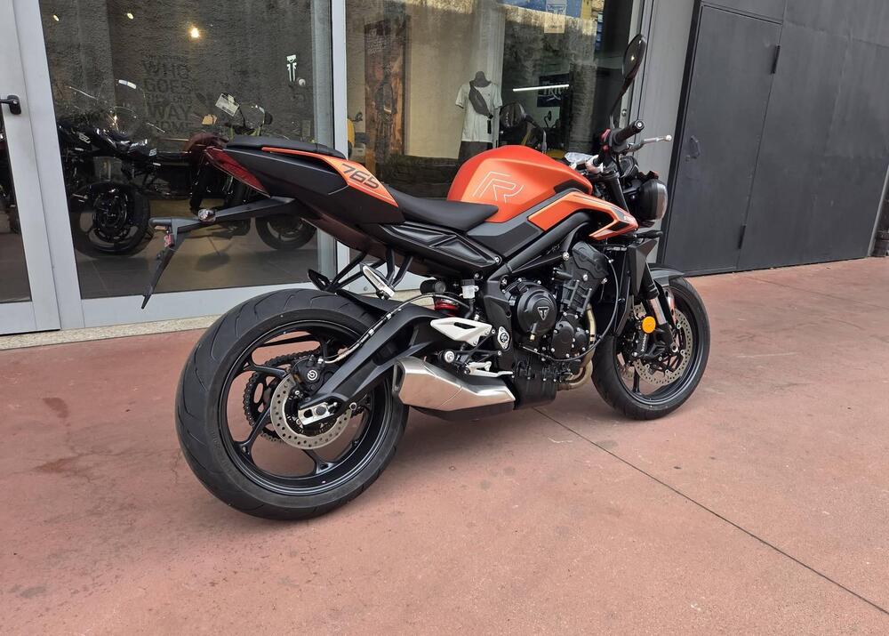 Triumph Street Triple 765 R (2023 - 26) (4)