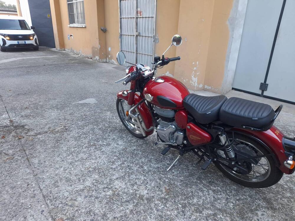 Royal Enfield Classic 350 (2021 - 26) (3)