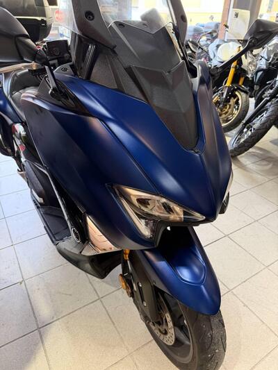 Yamaha T-Max 530 DX (2017 - 19) usata