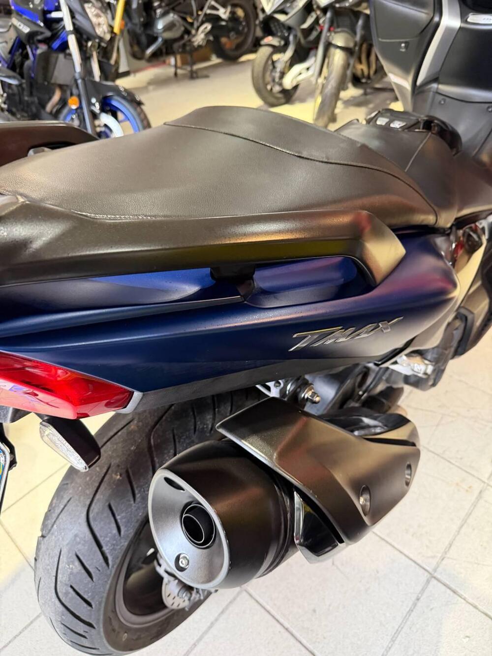 Yamaha T-Max 530 DX (2017 - 19) (7)