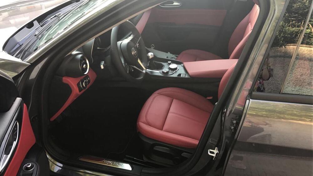 Alfa Romeo Giulia usata a Siracusa (3)