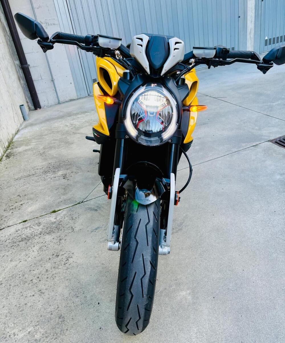 MV Agusta Dragster 800 RR SCS (2021 - 25) (3)