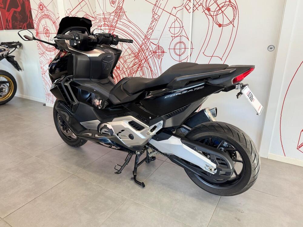 Honda Forza 750 DCT (2021 - 24) (6)