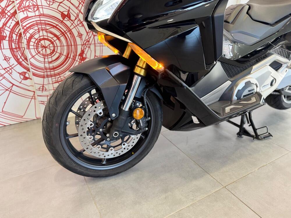 Honda Forza 750 DCT (2021 - 24) (13)