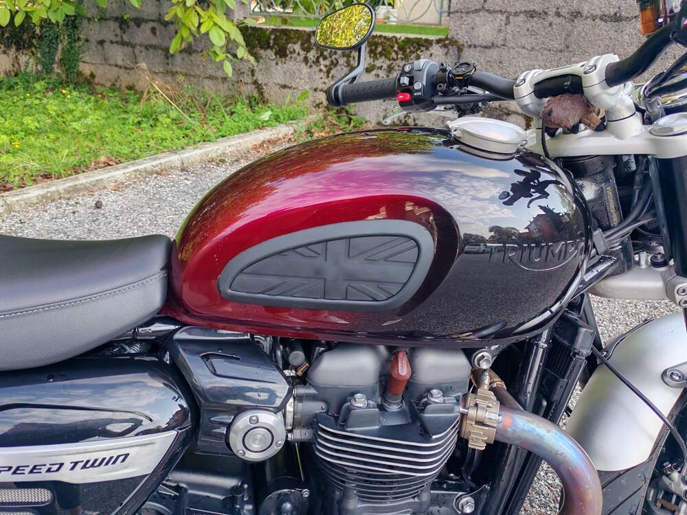 Triumph Speed Twin 1200 Stealth Edition (2024) (10)