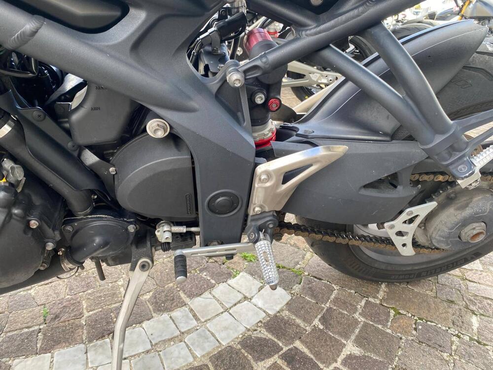 Triumph Speed Triple 1050 (2011 - 13) (9)