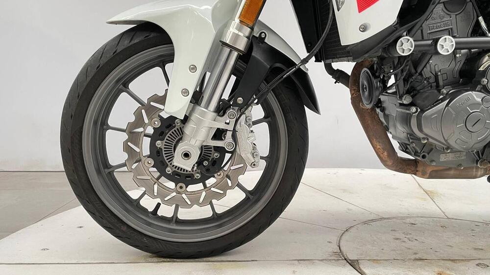 Benelli TRK 251 (2022 - 25) (6)