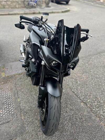 Yamaha MT-10 (2017 - 20) usata
