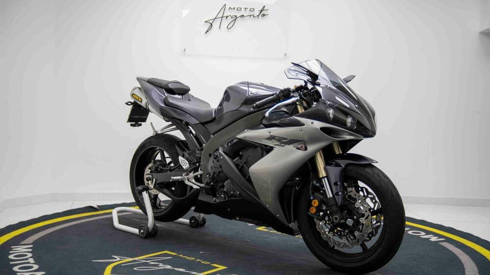 Yamaha YZF R1 (2006 - 07) (6)