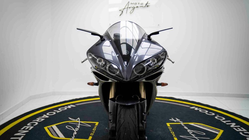 Yamaha YZF R1 (2006 - 07) (10)