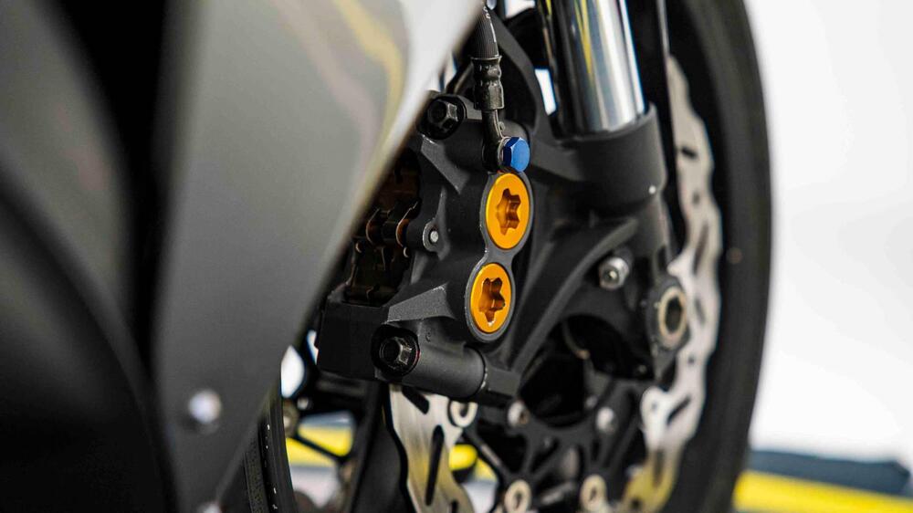 Yamaha YZF R1 (2006 - 07) (14)