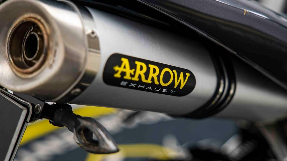 Yamaha YZF R1 (2006 - 07) (15)