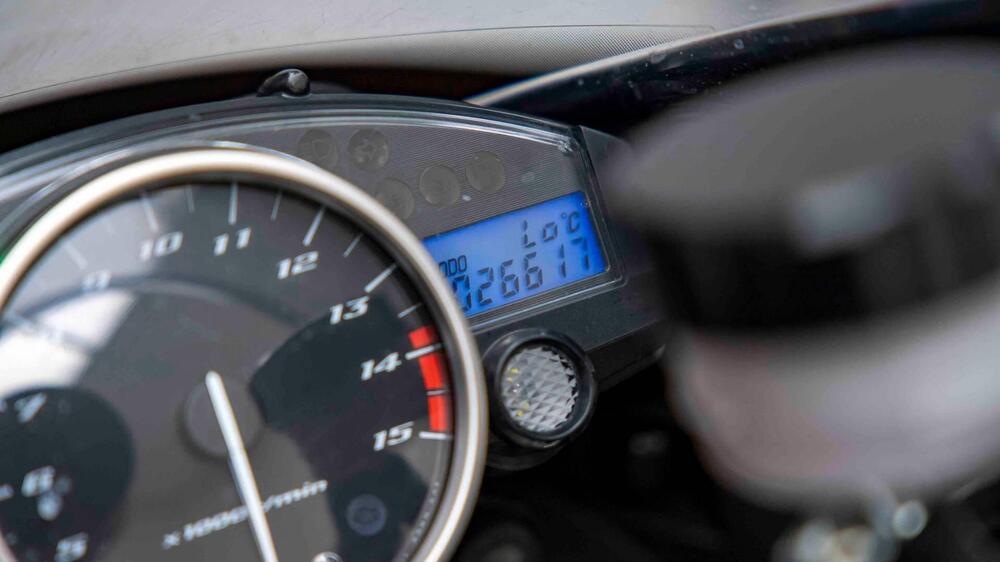 Yamaha YZF R1 (2006 - 07) (20)