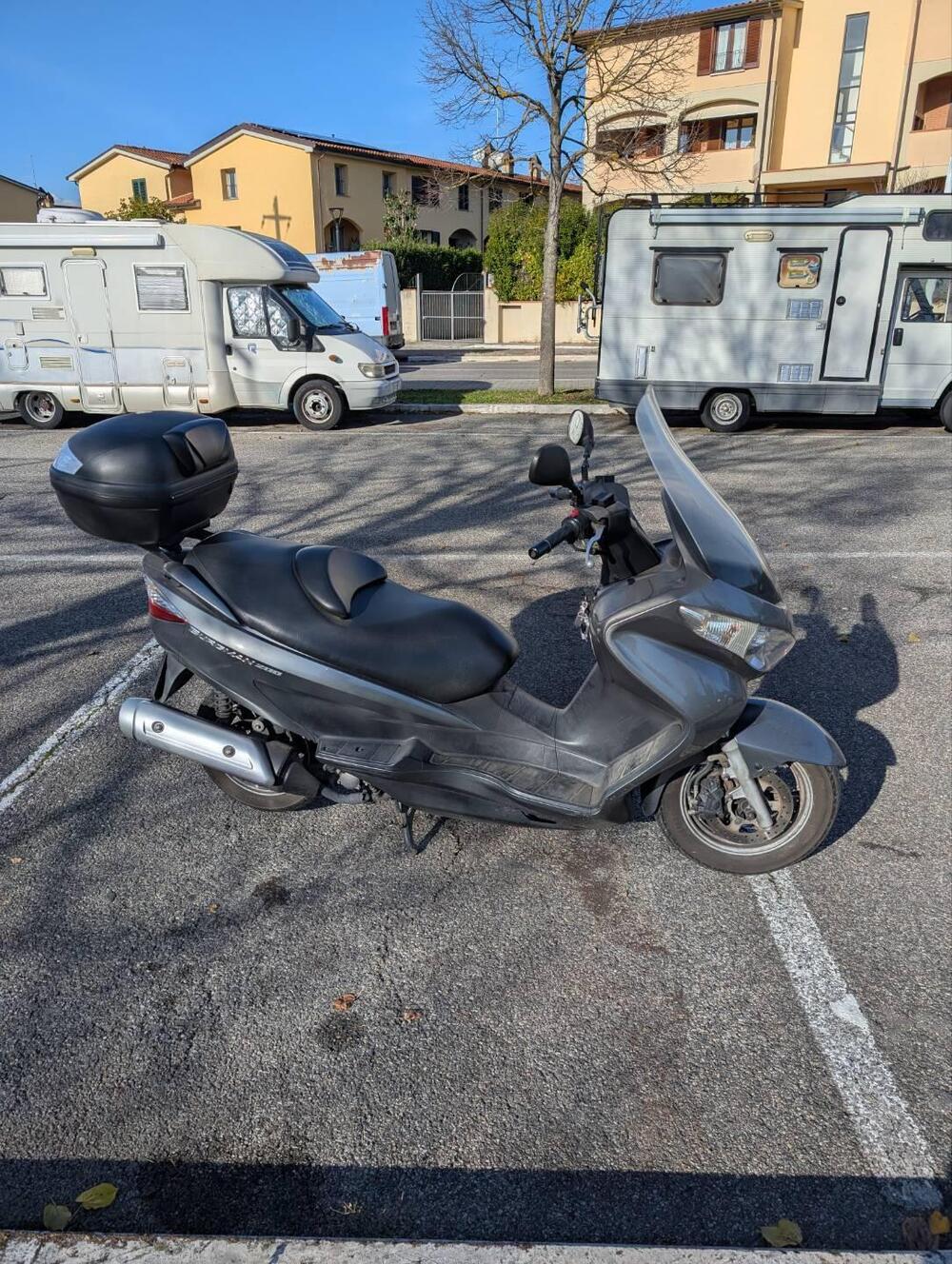 Suzuki Burgman UH 200 (2006 - 12) (2)