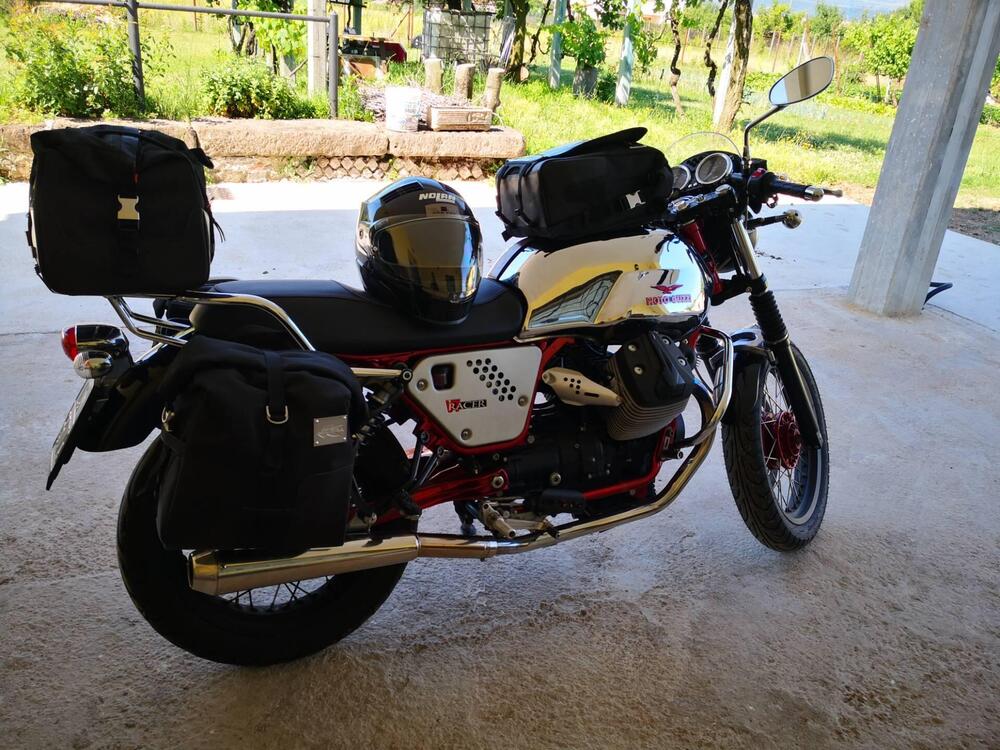 Moto Guzzi V7 Racer (2012 - 14) (5)