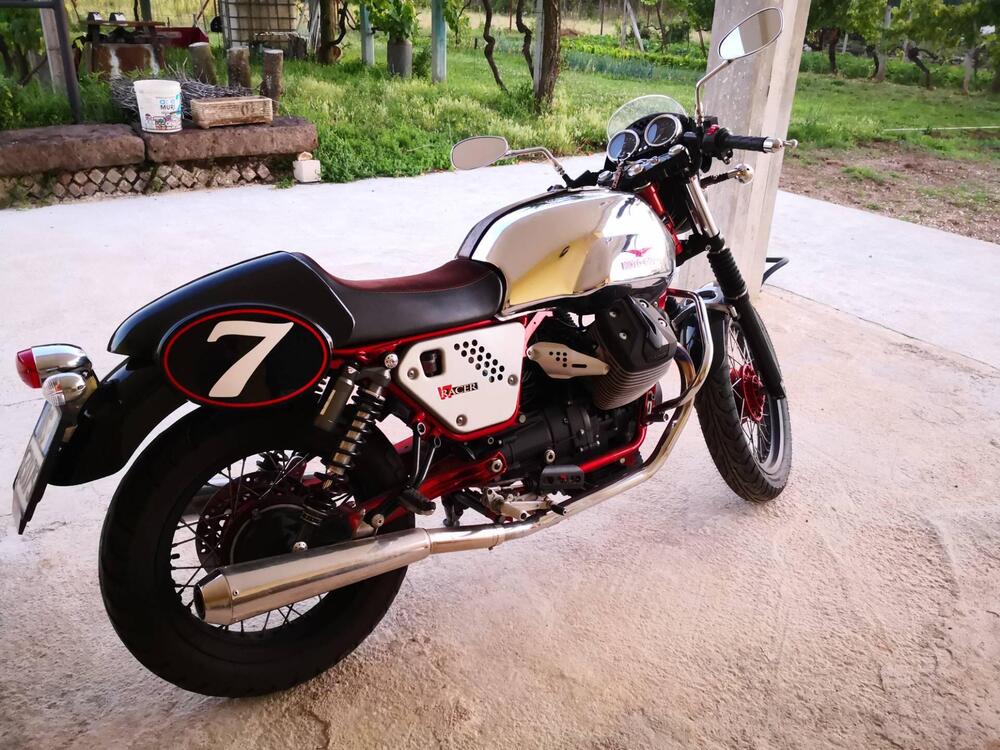 Moto Guzzi V7 Racer (2012 - 14) (6)