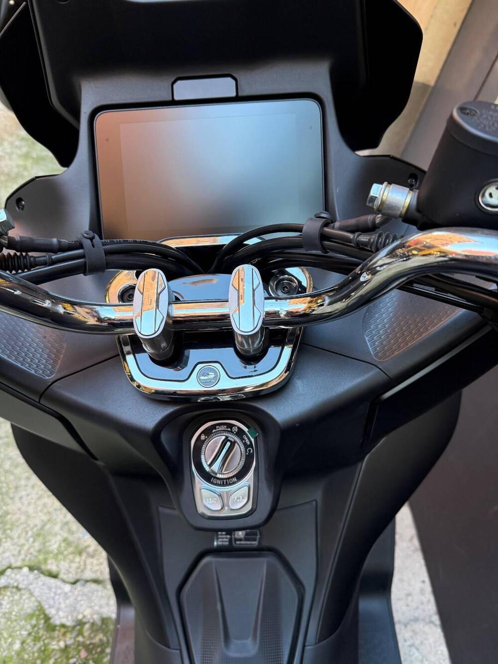 QJ Motor MTX 300 (2025 - 26) (7)