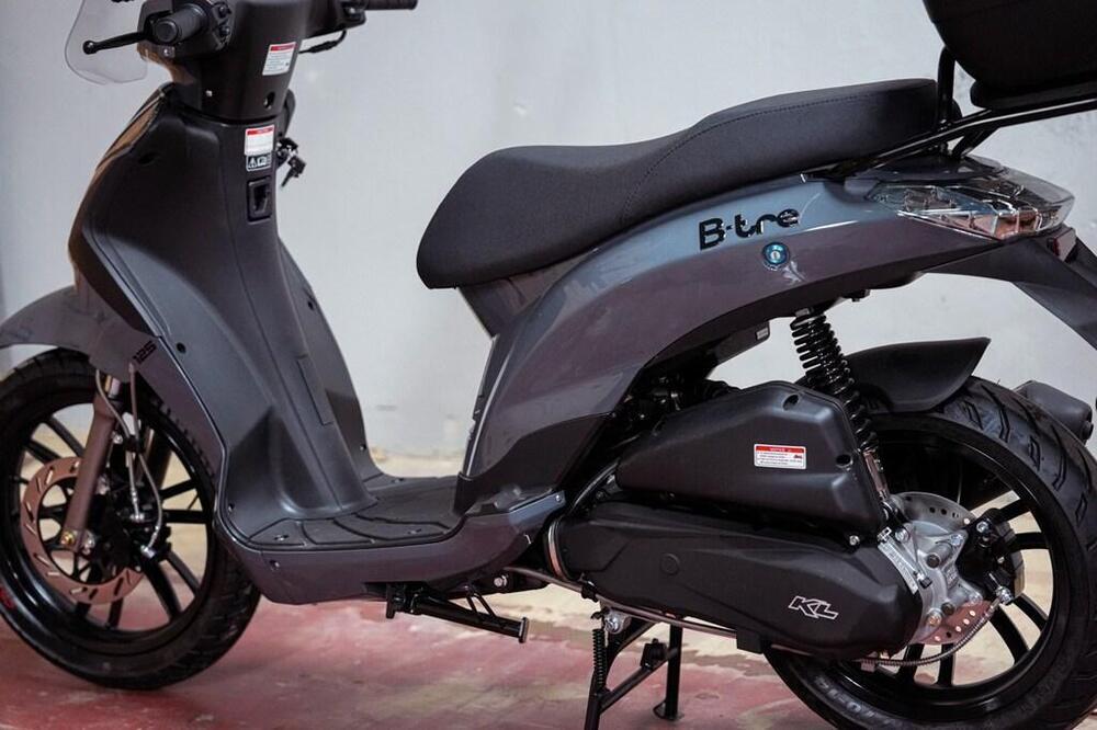 Kawasaki KL SM 125 (2006) (2)