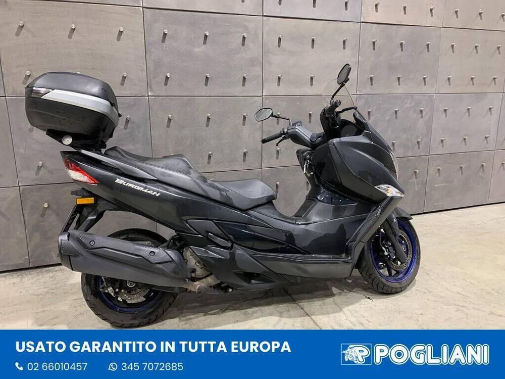 Suzuki Burgman 400 (2022 - 24) (2)