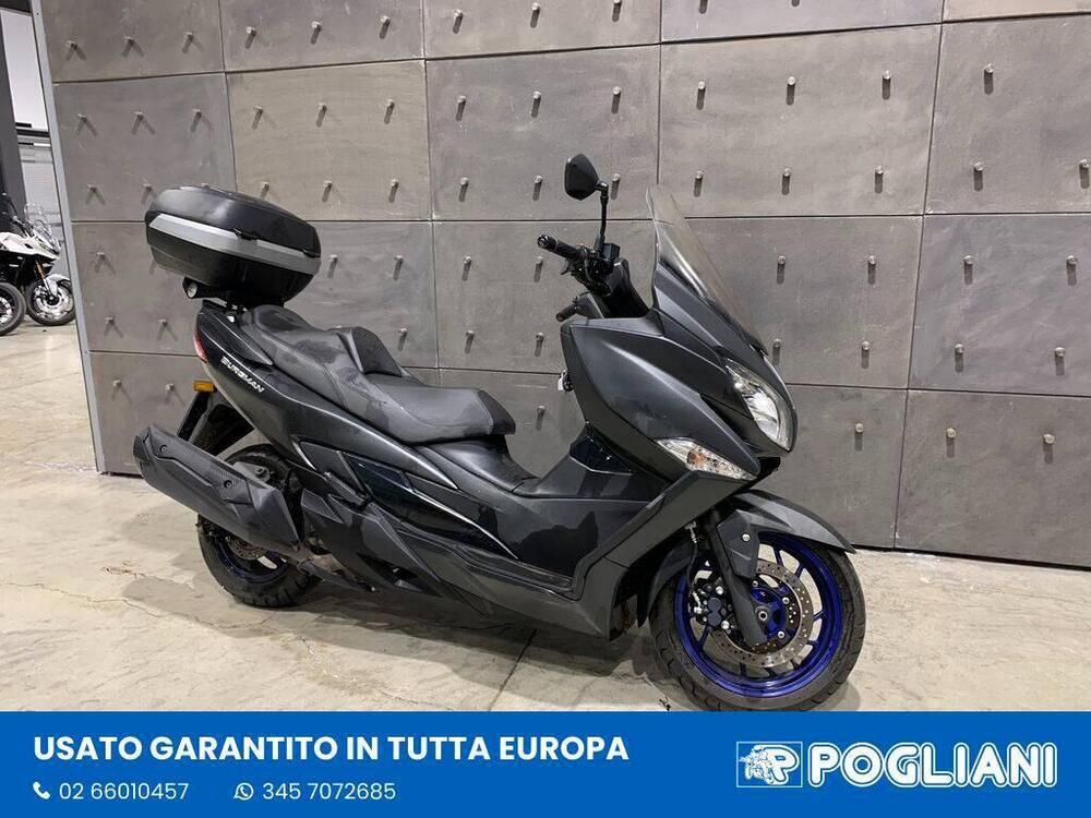 Suzuki Burgman 400 (2022 - 24) (3)