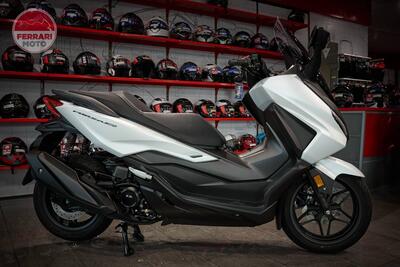 Honda Forza 350 (2025) nuova