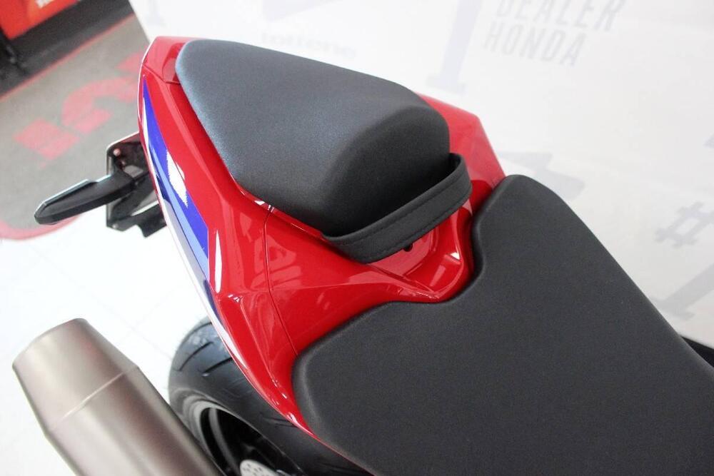 Honda CBR 1000 RR-R Fireblade (2024 - 26) (5)