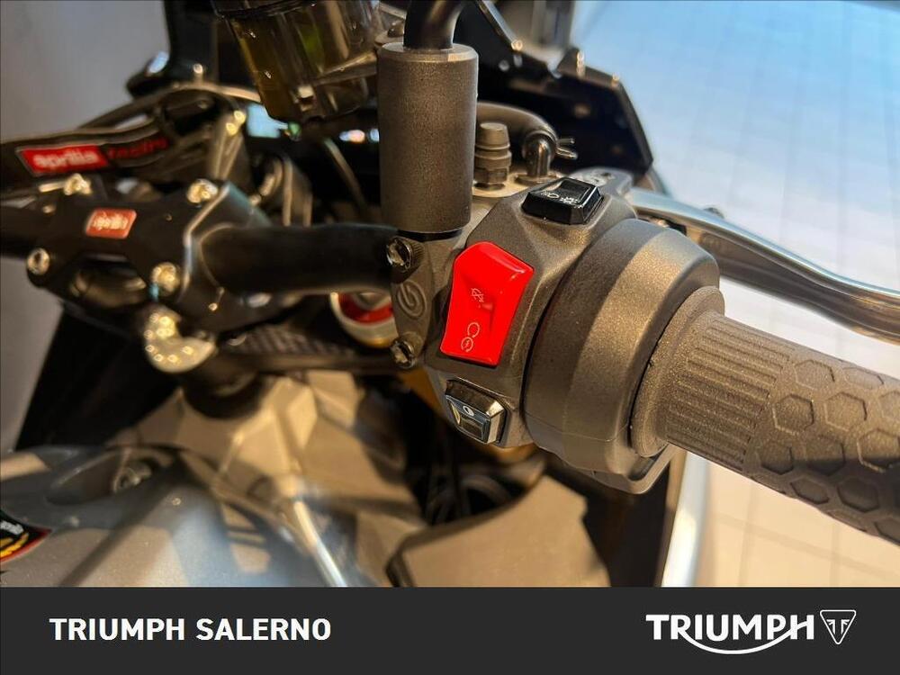 Aprilia Tuono V4 (2021 - 24) (9)
