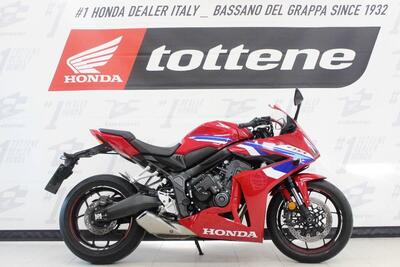Honda CBR 650 R E-Clutch (2024 - 26) usata
