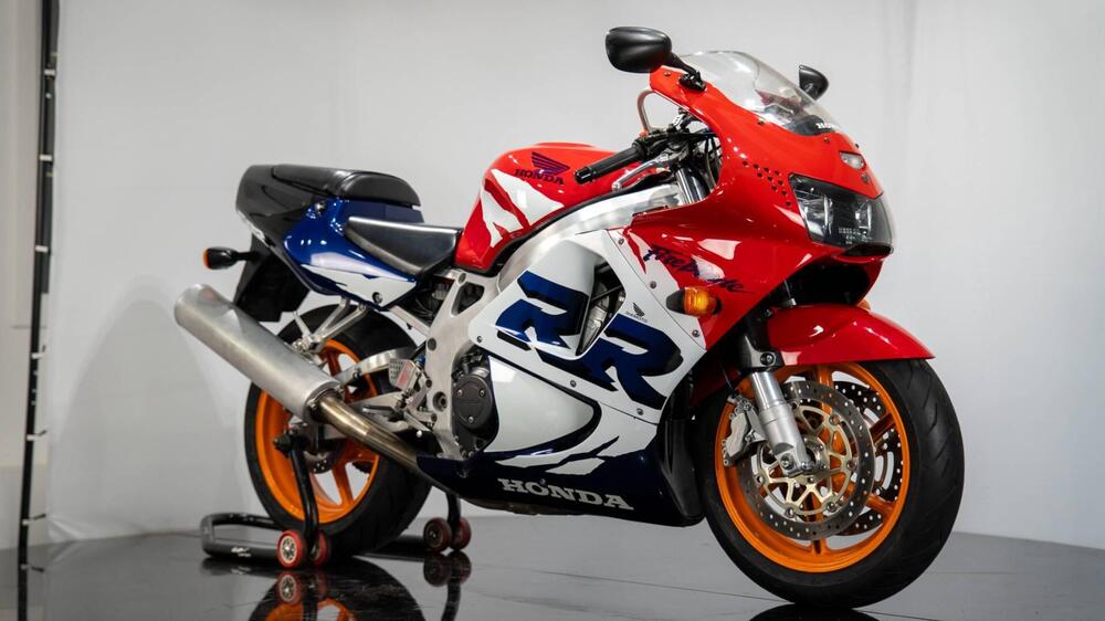 Honda CBR 900 RR SC33 (5)