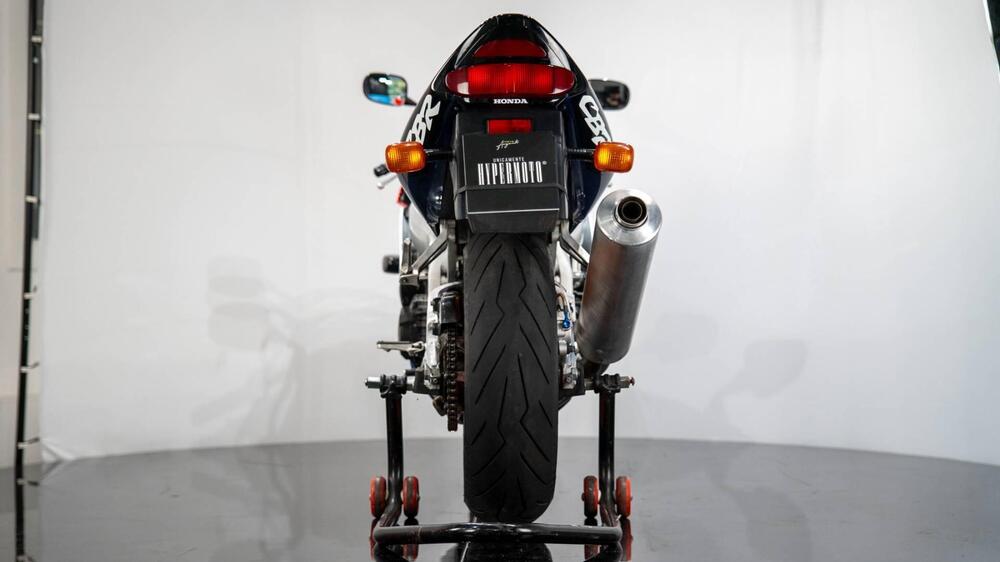 Honda CBR 900 RR SC33 (8)