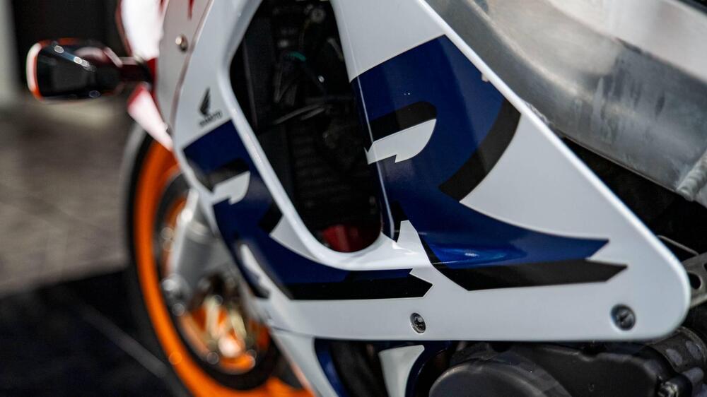 Honda CBR 900 RR SC33 (16)