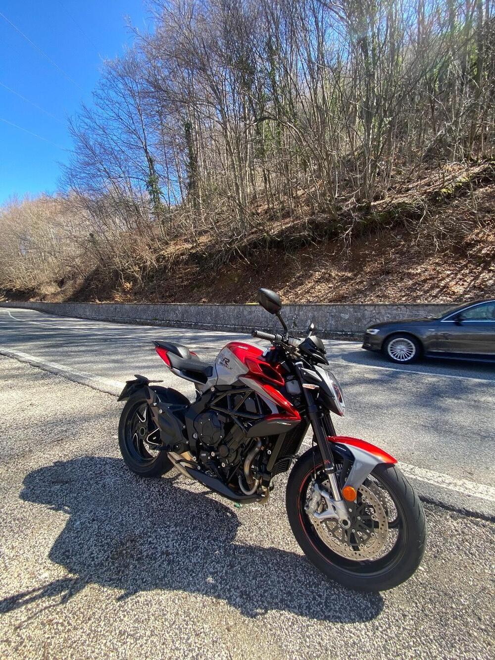 MV Agusta Brutale 800 RR (2021 - 25) (2)