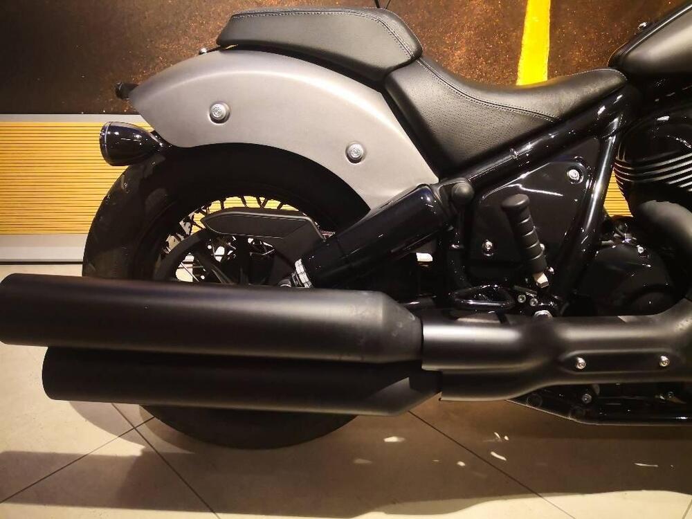 Indian Chief 1890 Bobber Dark Horse (2021 - 26) (5)