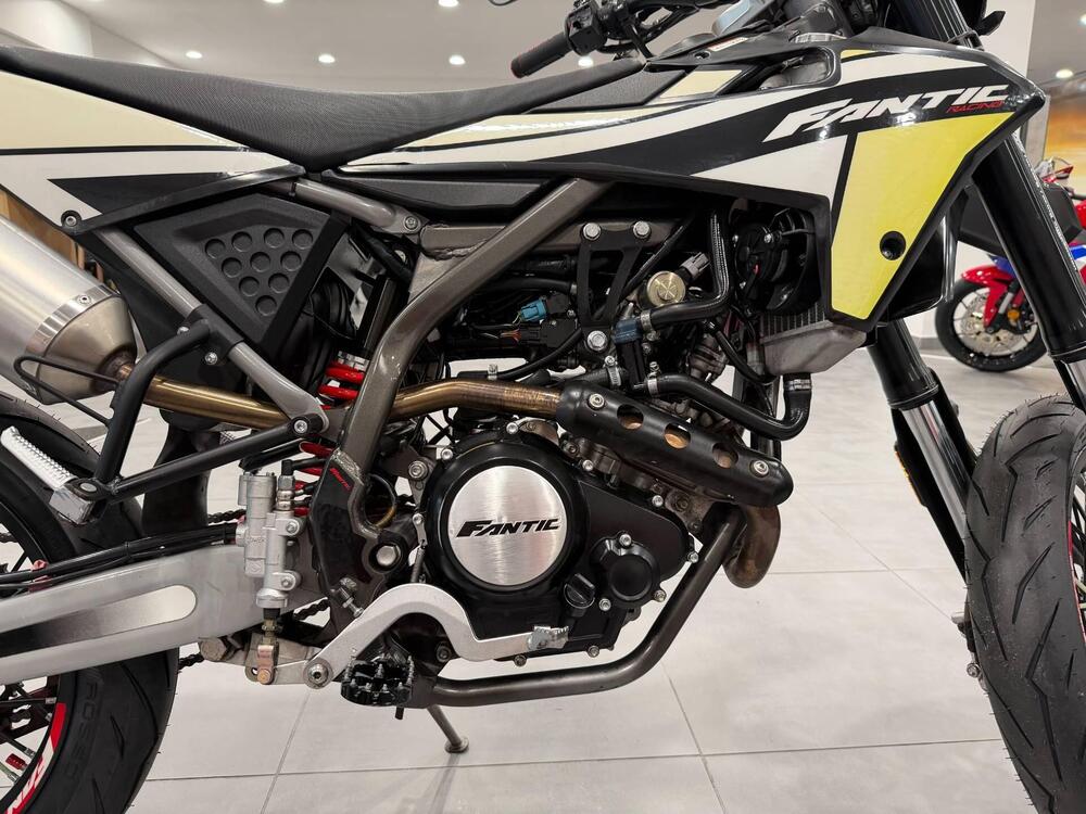 Fantic Motor XMF 125 Motard Performance 4t (2021 - 22) (13)