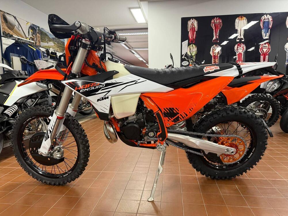 KTM 300 EXC Hardenduro (2026) (2)