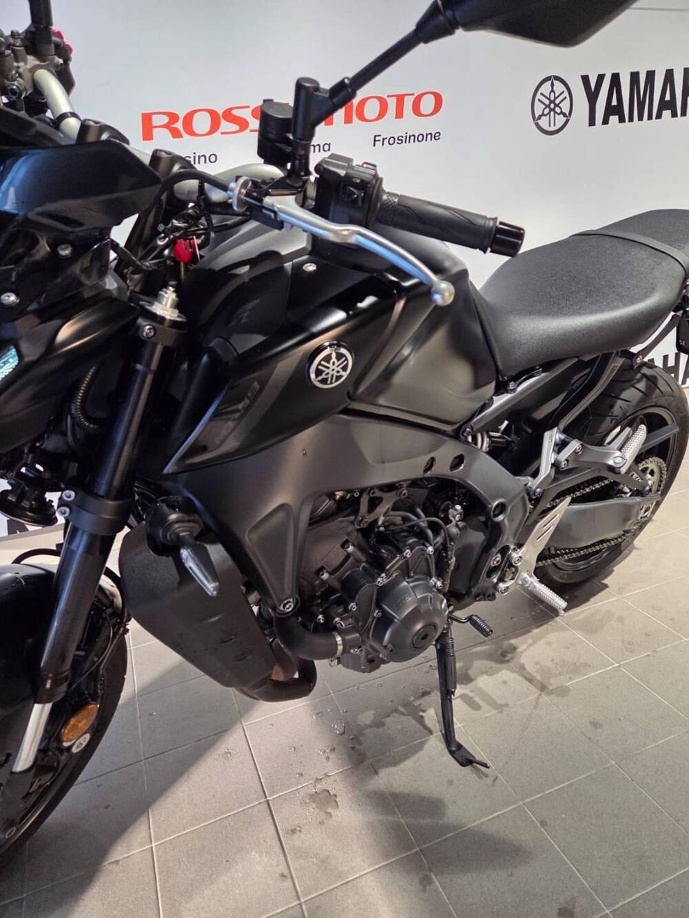 Yamaha MT-09 (2021 - 23) (2)