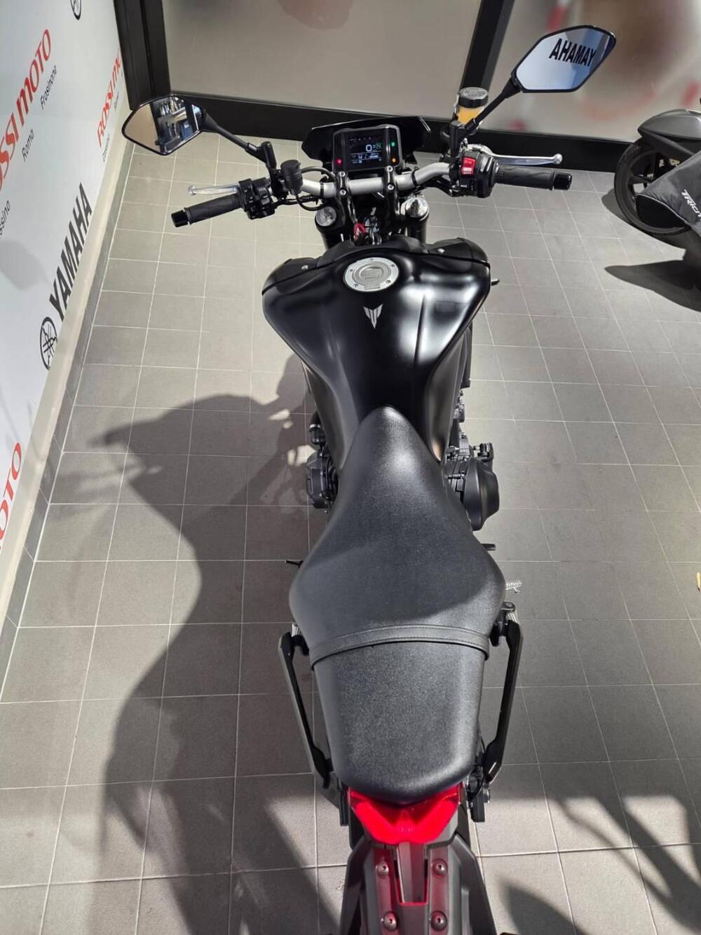 Yamaha MT-09 (2021 - 23) (4)