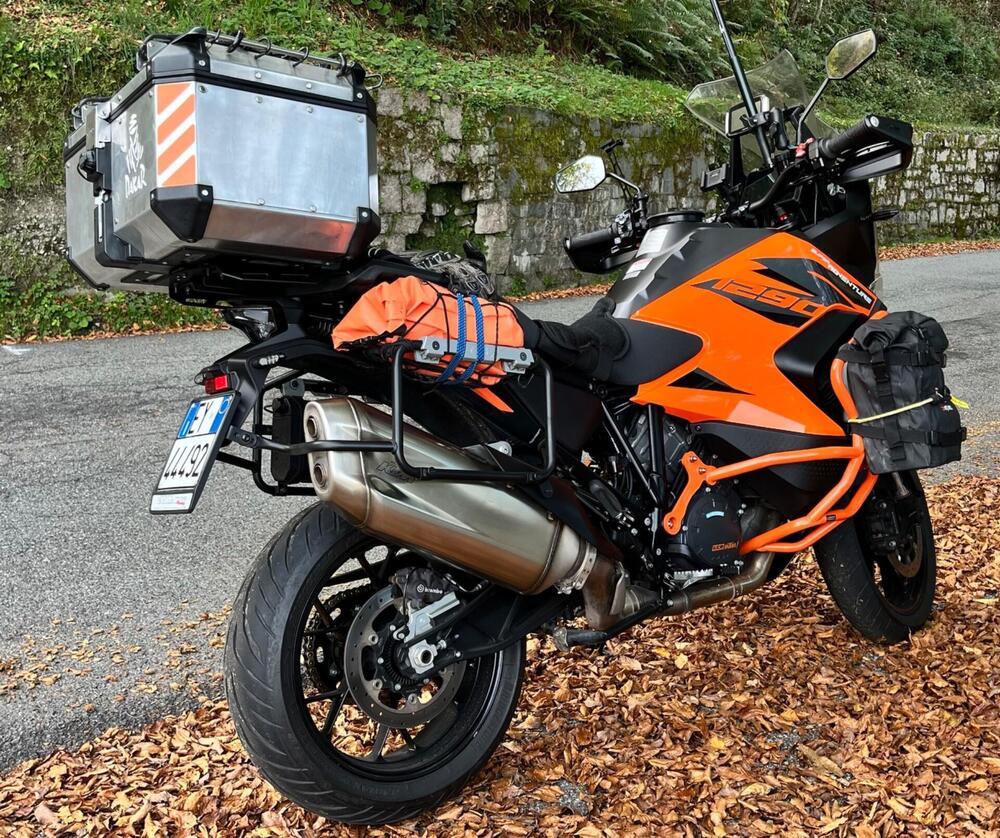KTM 1290 Super Adventure S (2021) (3)